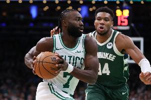 香农·夏普：布朗整个生涯都在经历不尊重 他的FMVP绝非偶然-uq
